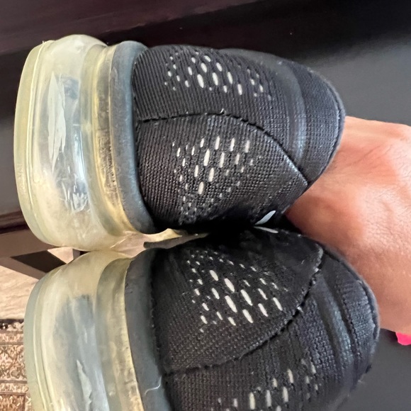 Nike shoes 👌❤️ - Picture 8 of 8